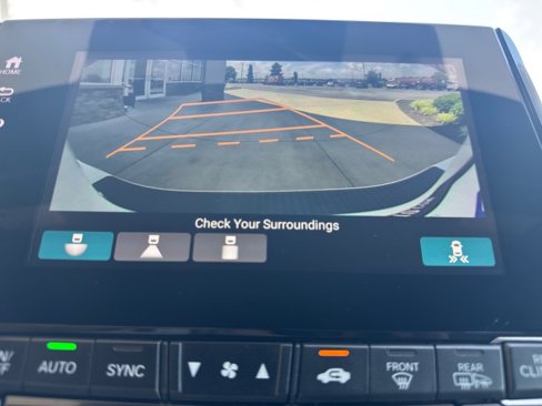 Used 2024 Honda Odyssey Sport image 14