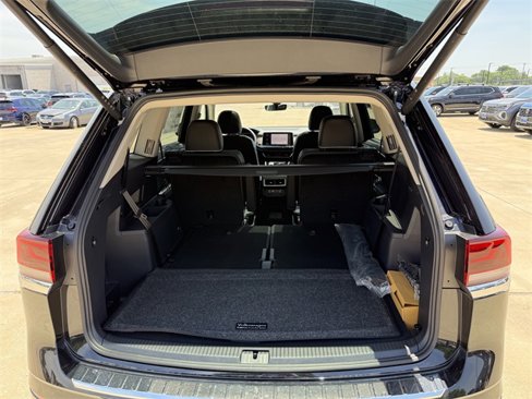 New 2025 Volkswagen Atlas SEL Premium R-Line image 17
