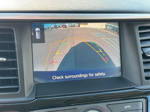 Used 2019 Nissan Pathfinder SV image 38
