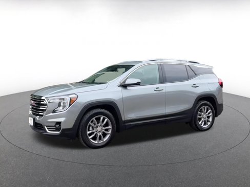 Used 2024 GMC Terrain SLT image 8