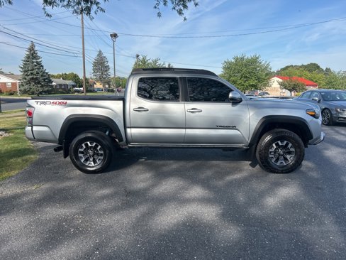 Used 2023 Toyota Tacoma TRD Off-Road w/ Technology Package image 8