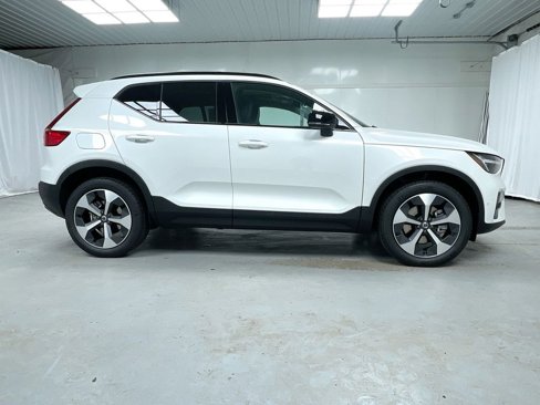 New 2026 Volvo XC40 B5 Plus w/ Protection Package Premier image 2
