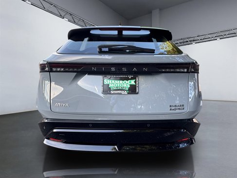Used 2023 Nissan Ariya AWD image 6