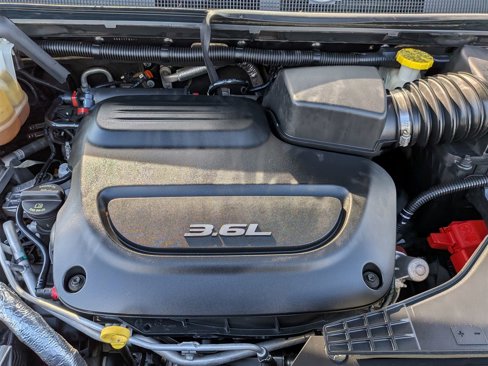 Used 2018 Chrysler Pacifica Touring-L image 33
