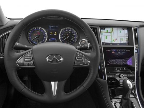 Used 2016 INFINITI Q50 Hybrid w/ Technology Package image 10