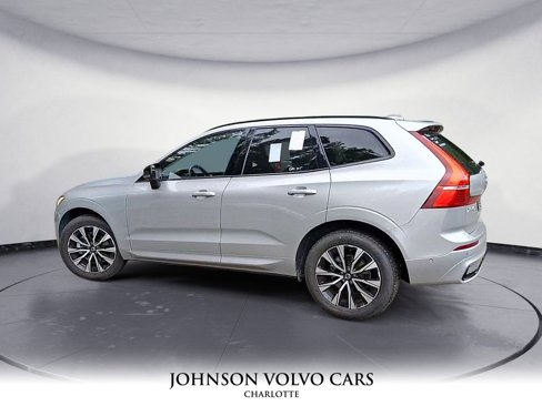 Certified 2025 Volvo XC60 B5 Plus image 2