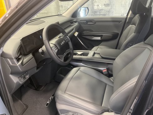 New 2026 Kia EV9 Light image 10