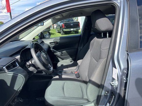 Used 2024 Toyota Corolla Cross LE image 13