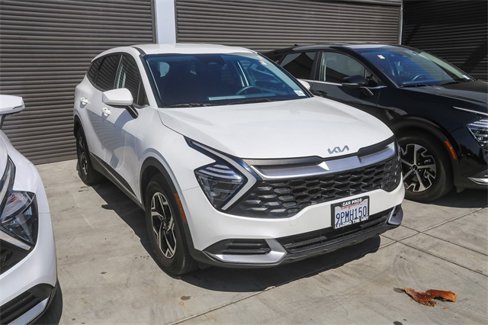 Certified 2024 Kia Sportage LX image 2