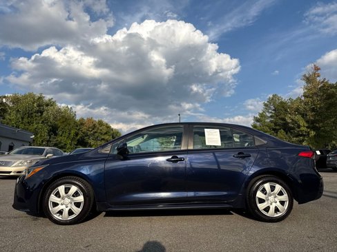 Used 2020 Toyota Corolla LE image 2