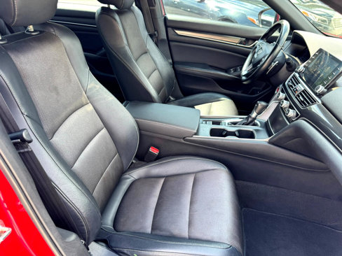 Used 2018 Honda Accord Sport image 27