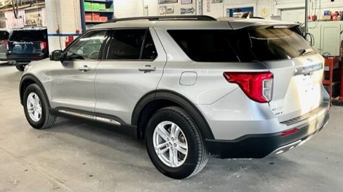Certified 2023 Ford Explorer XLT w/ Equipment Group 202A image 4