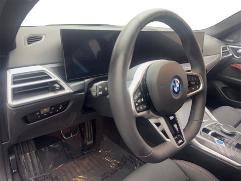 Used 2025 BMW i4 eDrive40 w/ M Sport Package image 51