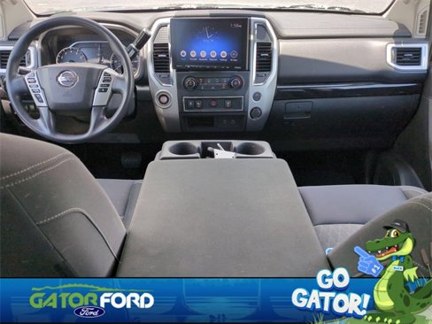 Used 2020 Nissan Titan SV w/ Accessory Utility Package image 15