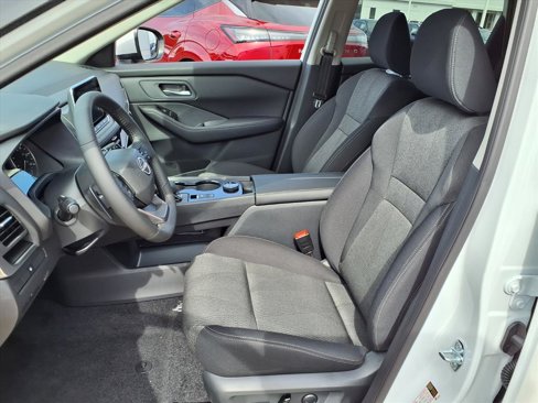 New 2026 Nissan Rogue SV image 4