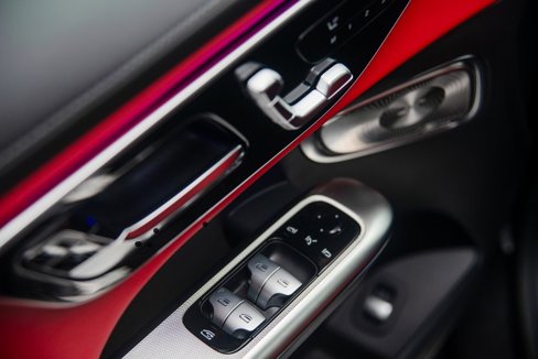 Certified 2025 Mercedes-Benz GLC 43 AMG 4MATIC image 21