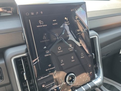 New 2025 GMC Yukon Denali w/ Denali Reserve Package image 15