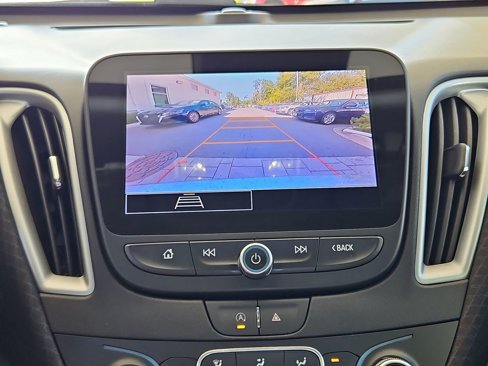 Used 2024 Chevrolet Malibu LT image 18