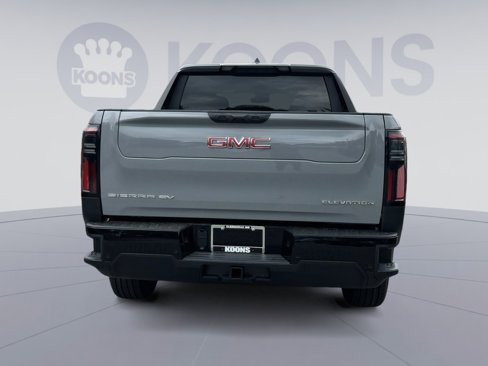 New 2026 GMC Sierra EV Elevation image 4