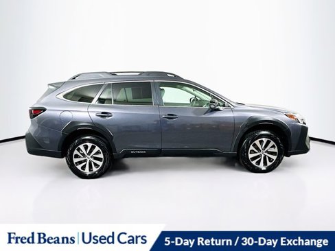 Used 2024 Subaru Outback Premium image 9