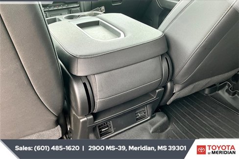 Used 2024 Chevrolet Silverado 3500 W/T image 24