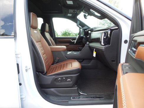 Used 2025 GMC Sierra 3500 Denali Ultimate image 47
