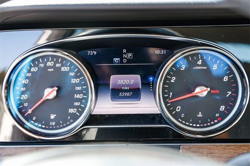Used 2018 Mercedes-Benz E 300 image 6