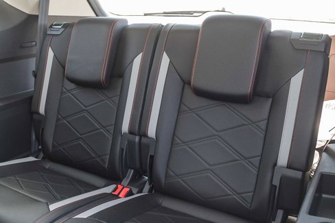 New 2025 Volkswagen Atlas Peak Edition SE image 20
