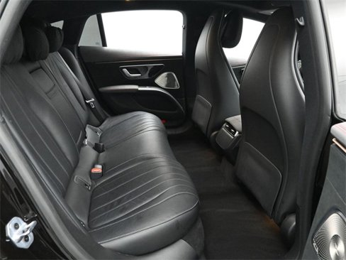 Used 2022 Mercedes-Benz EQS 580 4MATIC Sedan image 17