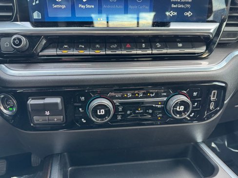 Used 2023 Chevrolet Silverado 1500 High Country w/ Technology Package image 16