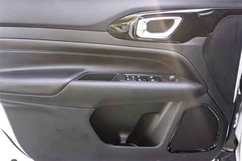 New 2026 Jeep Compass Latitude image 7
