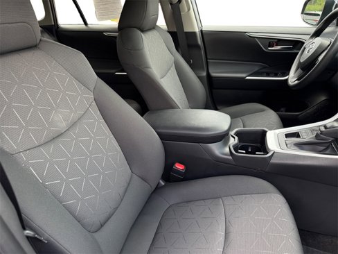 Used 2024 Toyota RAV4 XLE image 15