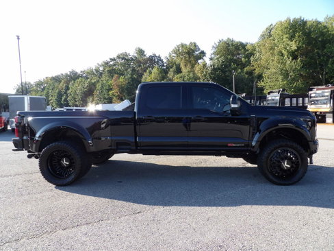 Used 2024 Ford F450 Limited w/ FX4 Off-Road Package image 9