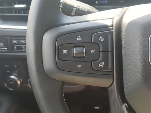 Used 2024 GMC Yukon XL AT4 w/ Technology Package image 14