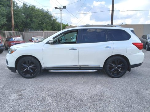 Used 2018 Nissan Pathfinder Platinum image 8