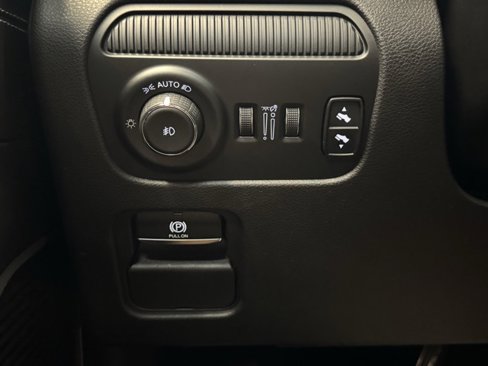 Used 2022 Jeep Wagoneer Series II w/ Premium Group I image 15