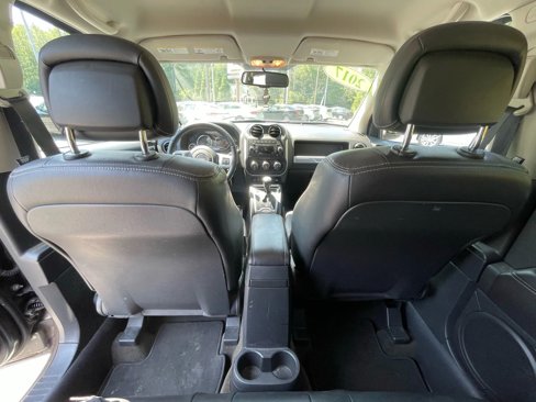 Used 2017 Jeep Compass Latitude image 32