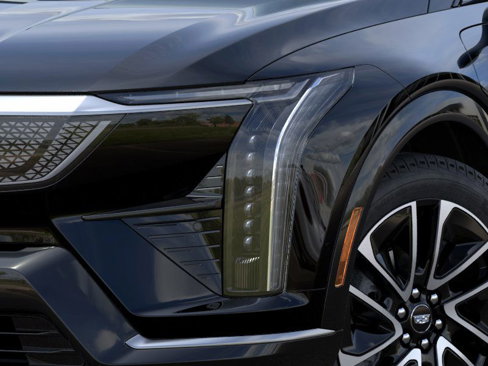 New 2025 Cadillac Optiq Sport 1 w/ LPO, Floor Liner Package image 30