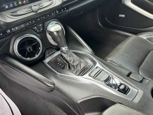 Used 2019 Chevrolet Camaro SS image 33