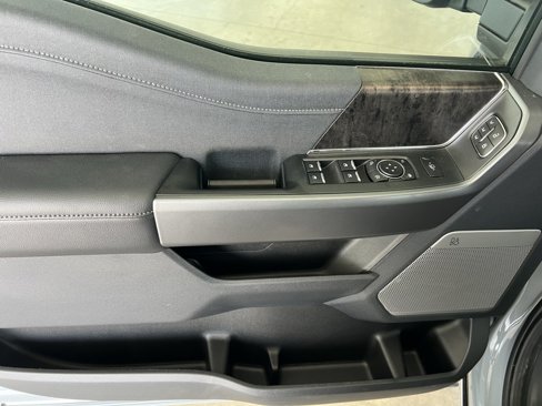 New 2025 Ford F250 Lariat w/ Lariat Ultimate Package image 8