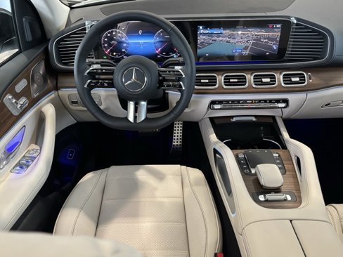 New 2026 Mercedes-Benz GLS 450 4MATIC image 29