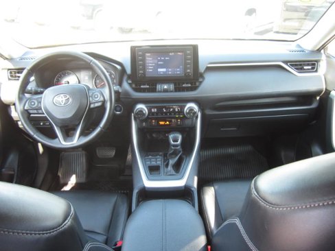 Used 2019 Toyota RAV4 XLE Premium image 52