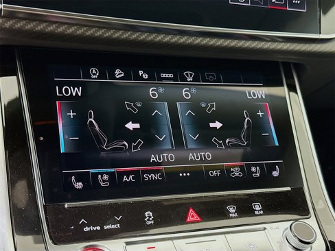 New 2025 Audi RS Q8 performance image 16