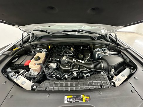 Used 2024 Jeep Grand Cherokee Altitude image 34