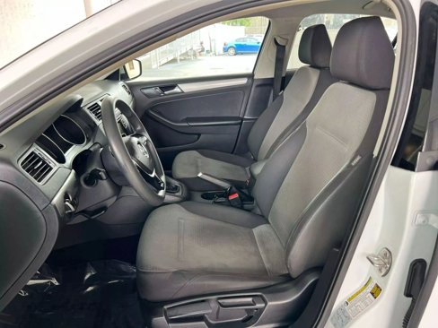 Used 2018 Volkswagen Jetta S image 10