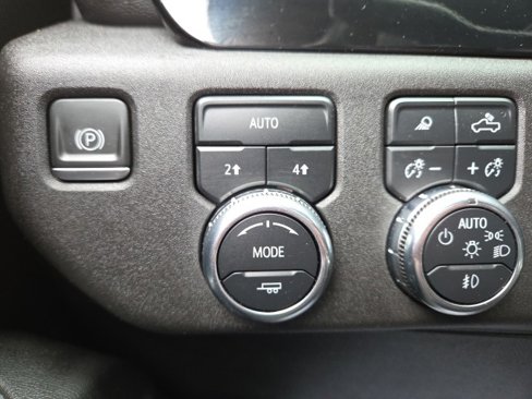 Used 2024 GMC Sierra 1500 Elevation w/ Elevation Premium Package image 12