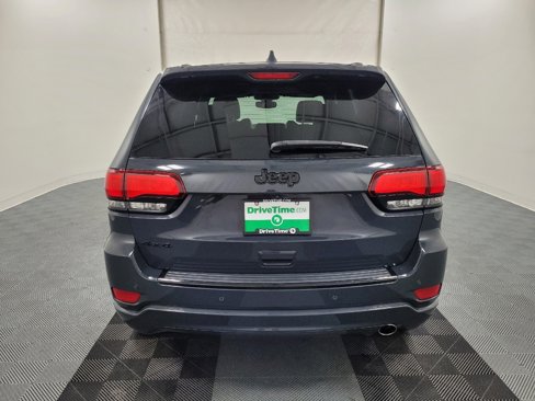 Used 2018 Jeep Grand Cherokee Altitude image 6