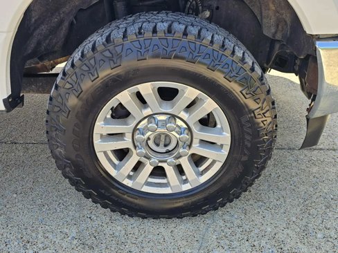 Used 2019 Ford F250 XLT w/ XLT Value Package image 31