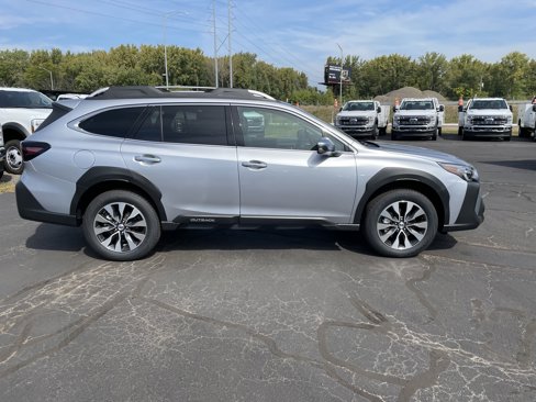 New 2025 Subaru Outback Touring XT image 10