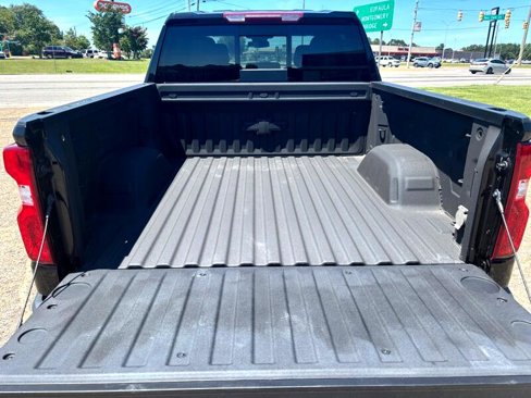 Used 2022 Chevrolet Silverado 1500 LTZ image 15
